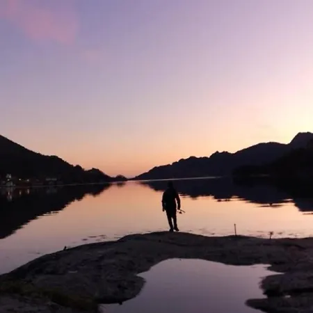 Tatil Evi Nostalgisk Naer Skogseidvatnet Sævareid