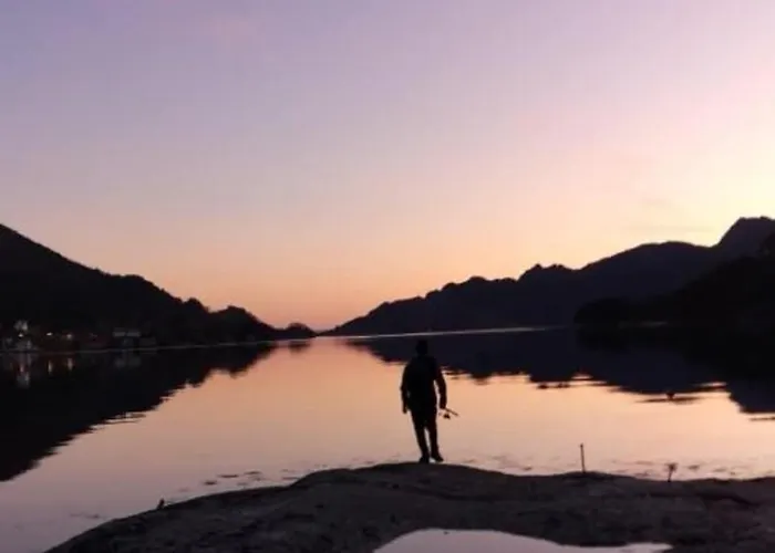 Hébergement de vacances Near Skogseidvatnet Sævareid