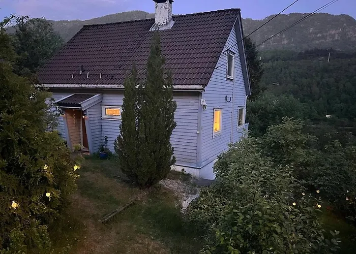 Hébergement de vacances Near Skogseidvatnet